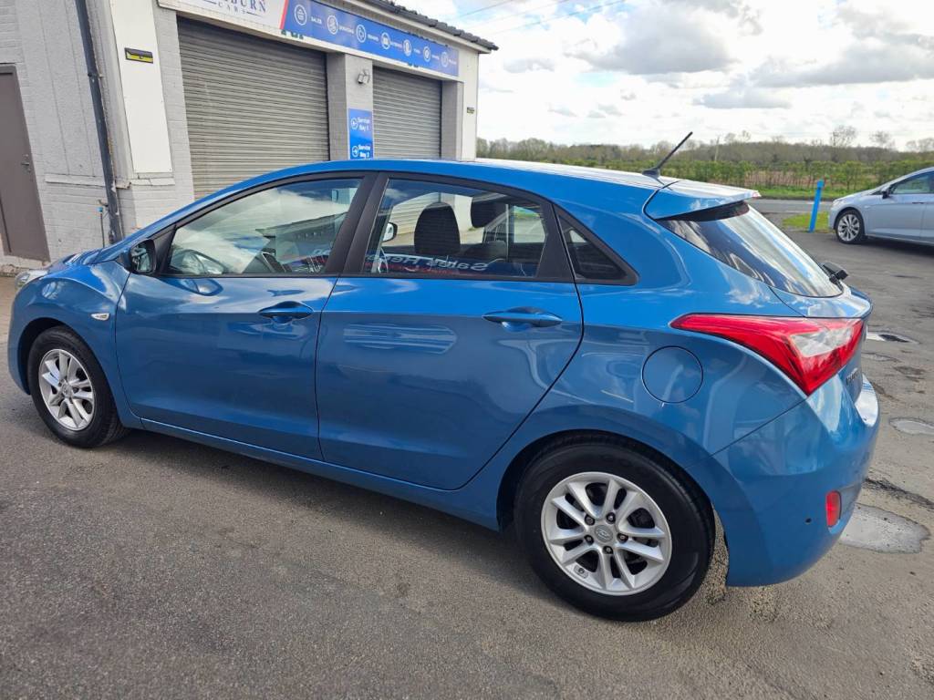 Used Hyundai i30 2014 for sale - 78219237: Photo 9