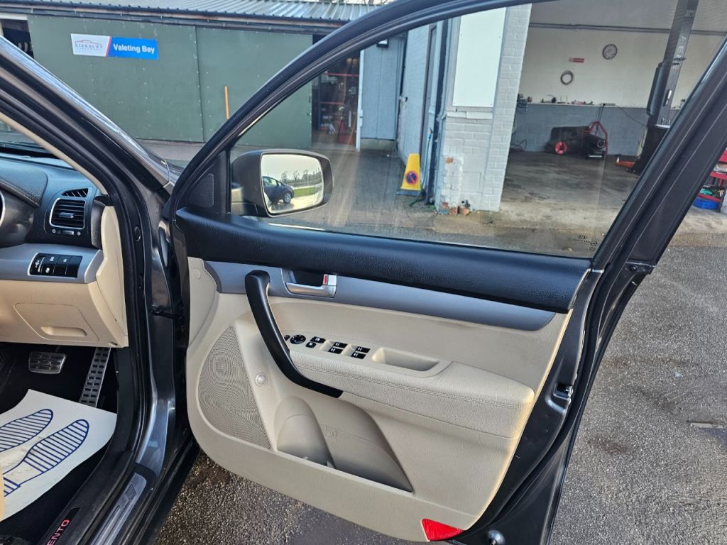 Used Kia Sorento 2013 for sale - 77236142: Photo 14