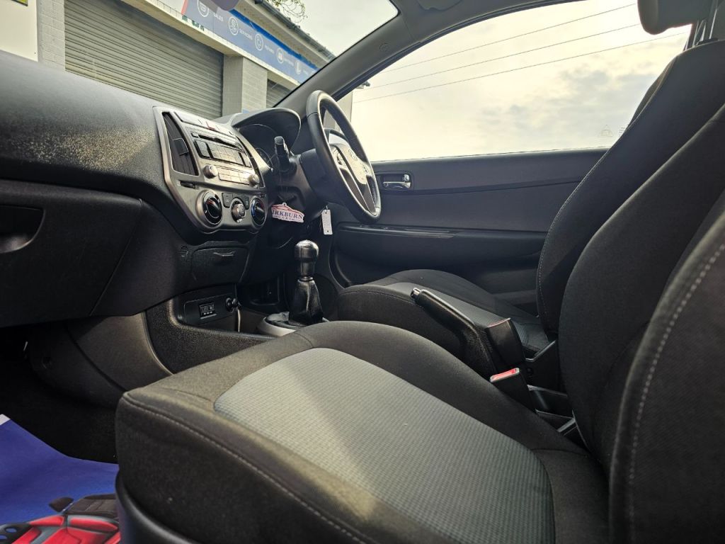 Used Hyundai i20 2014 for sale - 75875074: Photo 9