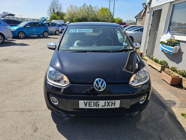Used Volkswagen up! 2016 for sale - 74637760: Photo 1