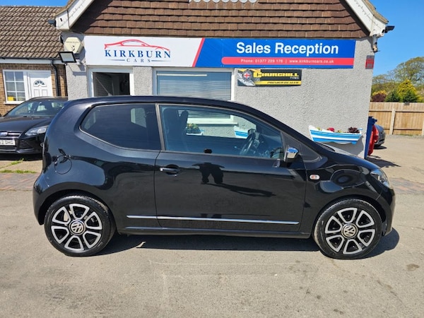 Used Volkswagen up! 2016 for sale - 74637760: Photo 4