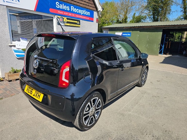 Used Volkswagen up! 2016 for sale - 74637760: Photo 5