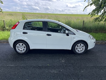 Used Fiat Punto 2015 for sale - 78932247: Photo