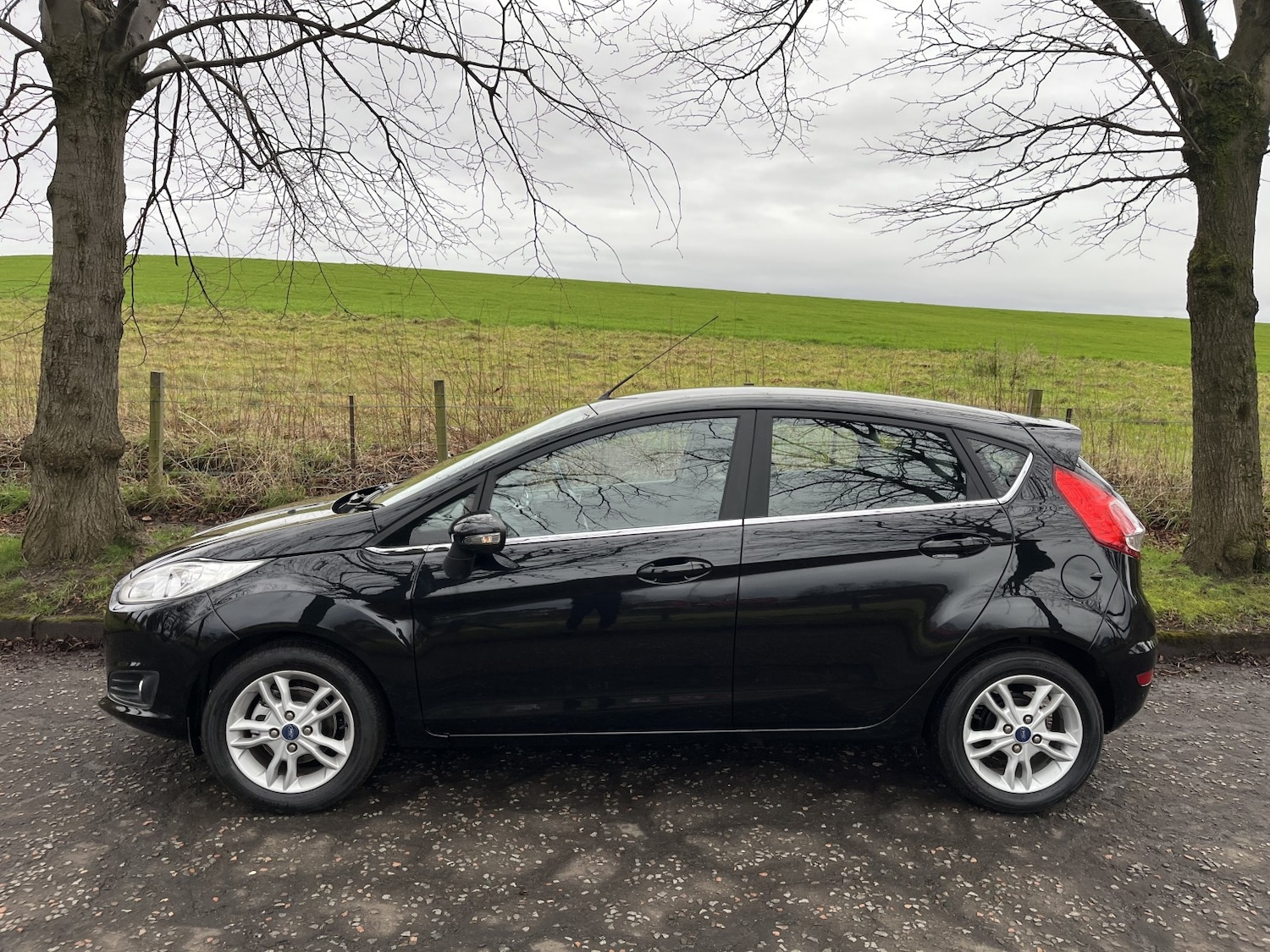 Used Ford Fiesta 2014 for sale - 77201180: Photo 6