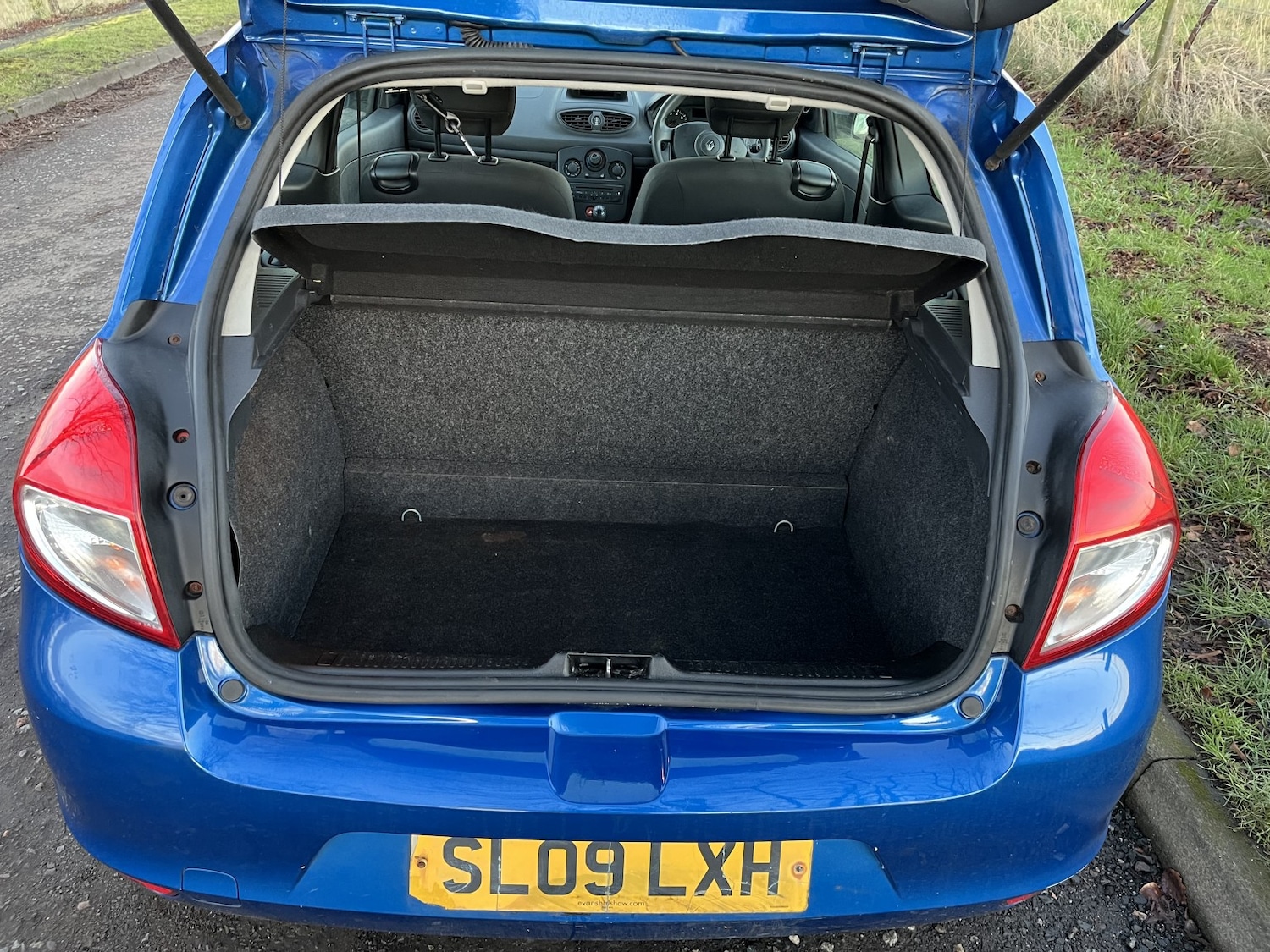 Used Renault Clio 2009 for sale - 77251164: Photo 17