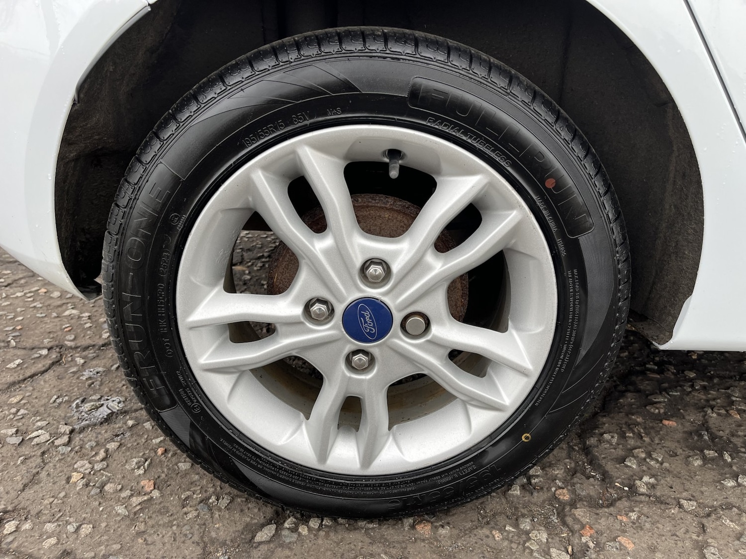 Used Ford Fiesta 2015 for sale - 76369376: Photo 16