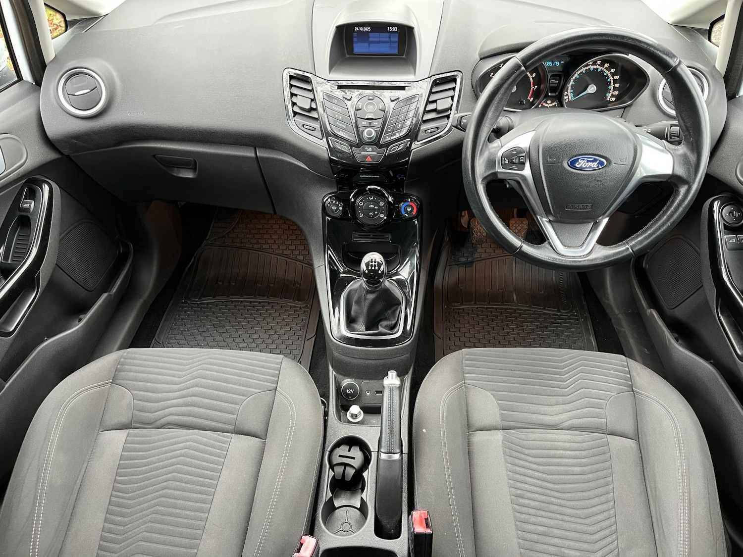 Used Ford Fiesta 2015 for sale - 76369376: Photo 7