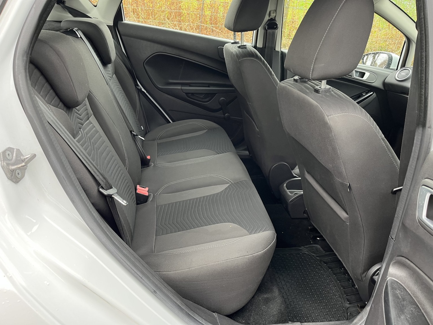 Used Ford Fiesta 2015 for sale - 76369376: Photo 8