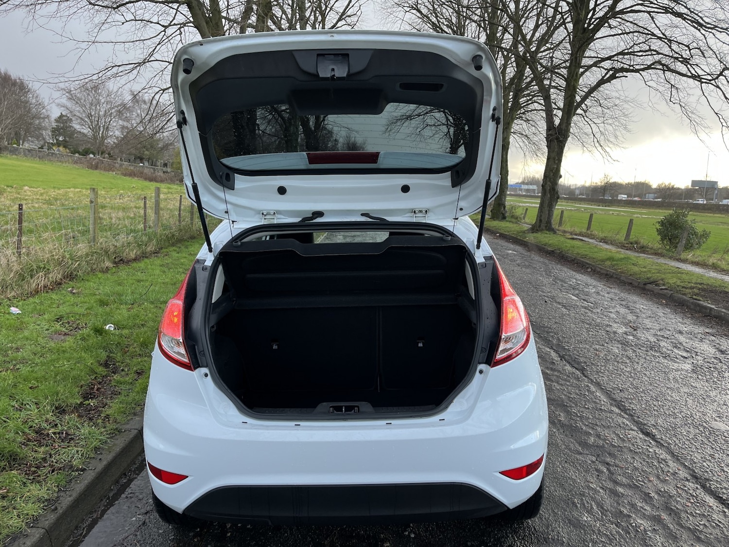 Used Ford Fiesta 2015 for sale - 77953912: Photo 13