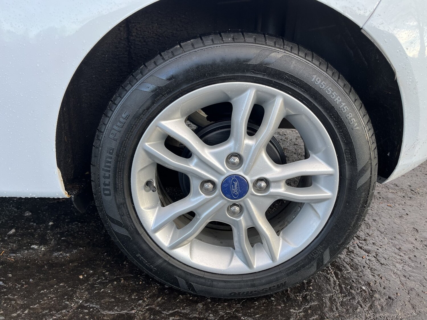 Used Ford Fiesta 2015 for sale - 77953912: Photo 21