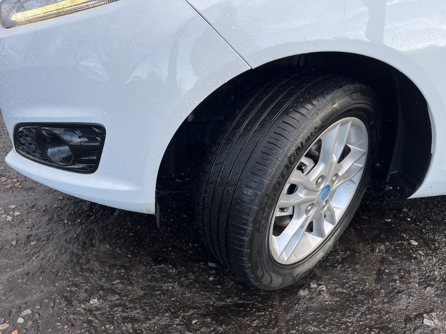 Used Ford Fiesta 2015 for sale - 77953912: Photo 24