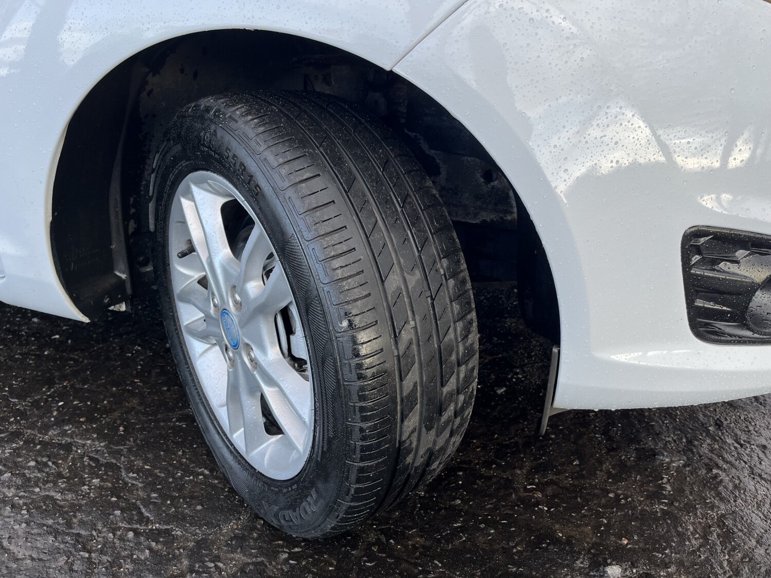 Used Ford Fiesta 2015 for sale - 77953912: Photo 25