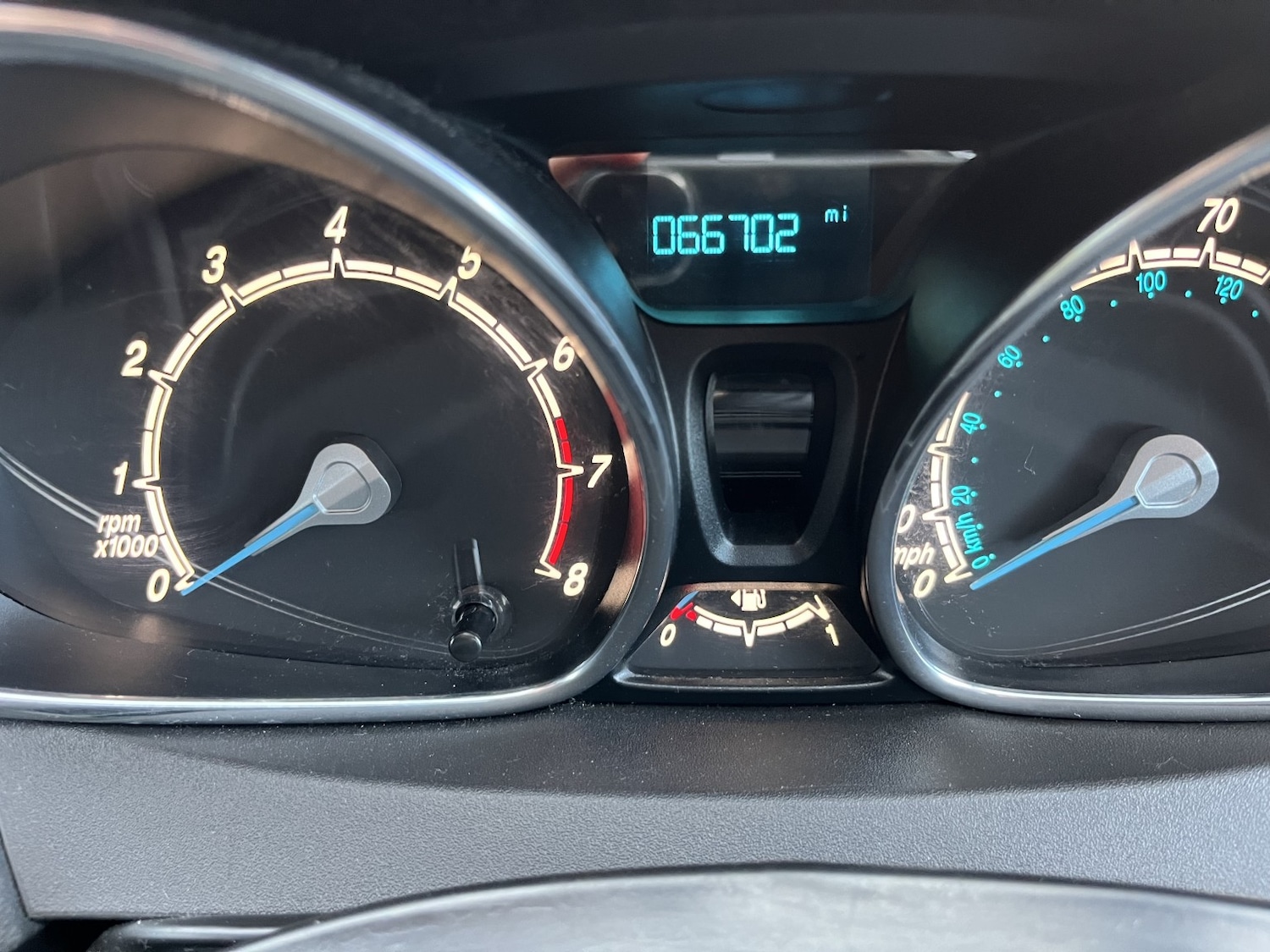 Used Ford Fiesta 2015 for sale - 77953912: Photo 9