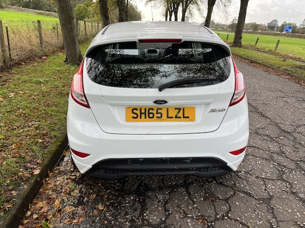 Used Ford Fiesta Van 2015 for sale - 76246092: Photo 12