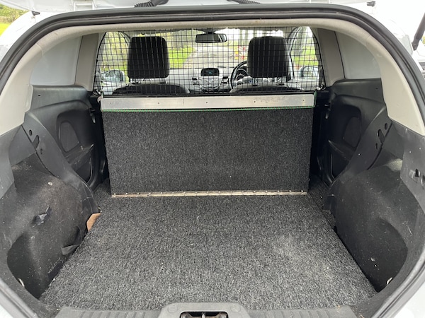 Used Ford Fiesta Van 2015 for sale - 76246092: Photo 14
