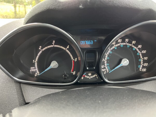 Used Ford Fiesta Van 2015 for sale - 76246092: Photo 9