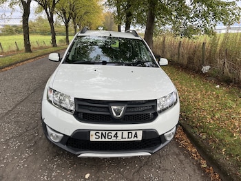 Used Dacia Sandero Stepway 2014 for sale - 76063887: Photo