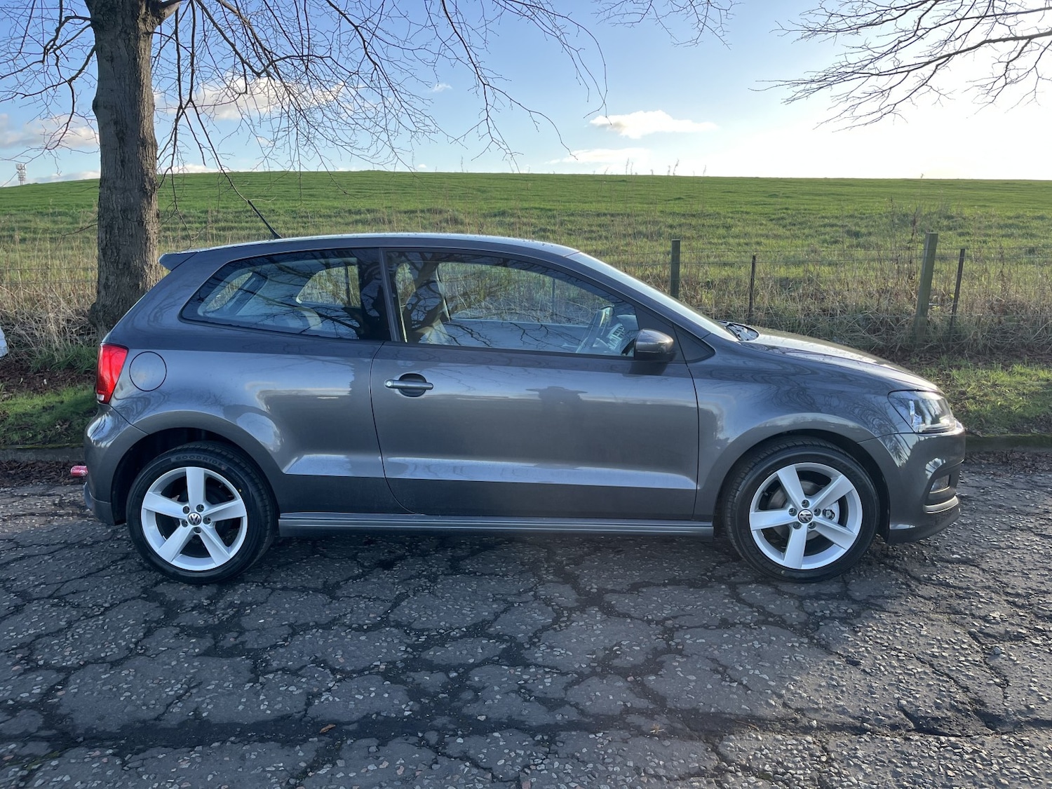 Used Volkswagen Polo 2013 for sale - 76631527: Photo 7