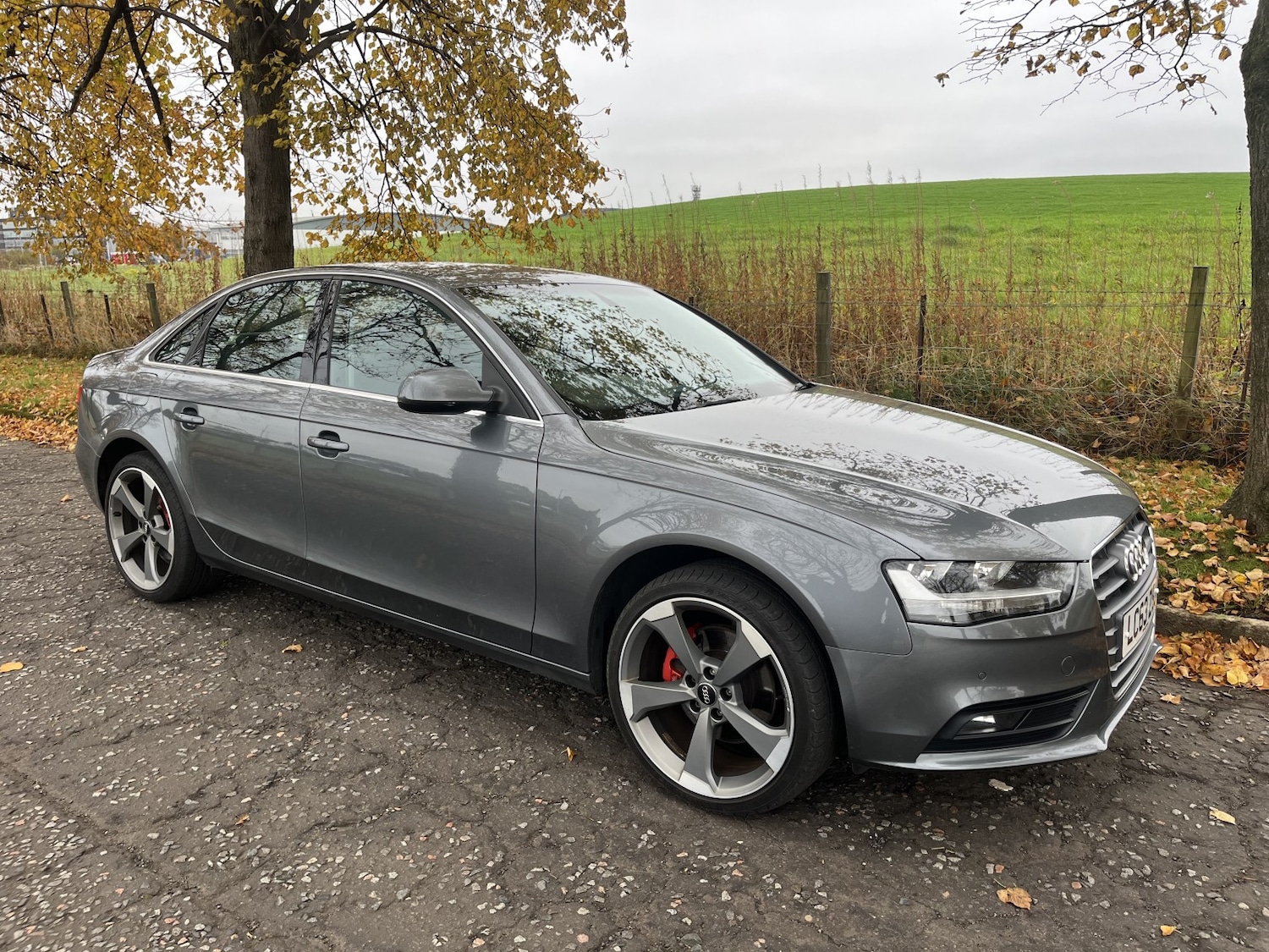 Used Audi A4 2014 for sale - 76369369: Photo 4