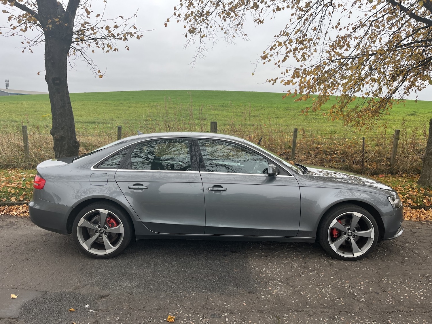 Used Audi A4 2014 for sale - 76369369: Photo 5
