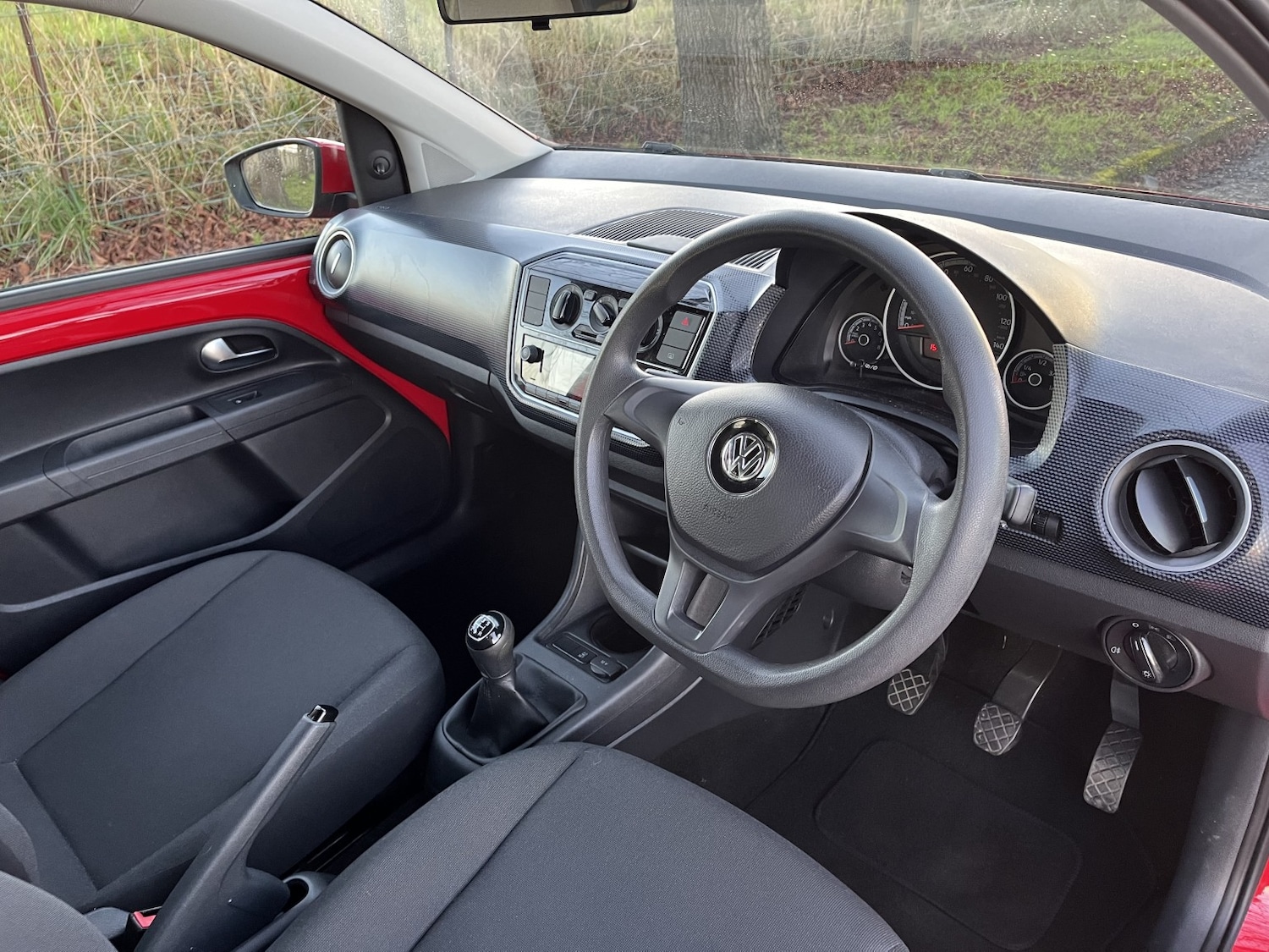 Used Volkswagen up! 2016 for sale - 76565221: Photo 8