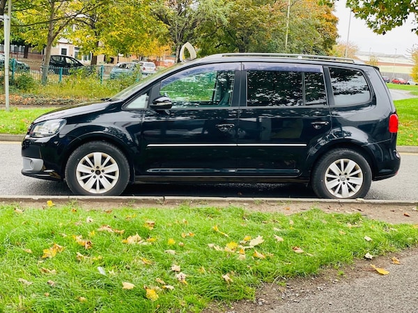 Used Volkswagen Touran for sale - 76282850: Photo 10