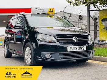 Used Volkswagen Touran for sale - 76282850: Photo 3