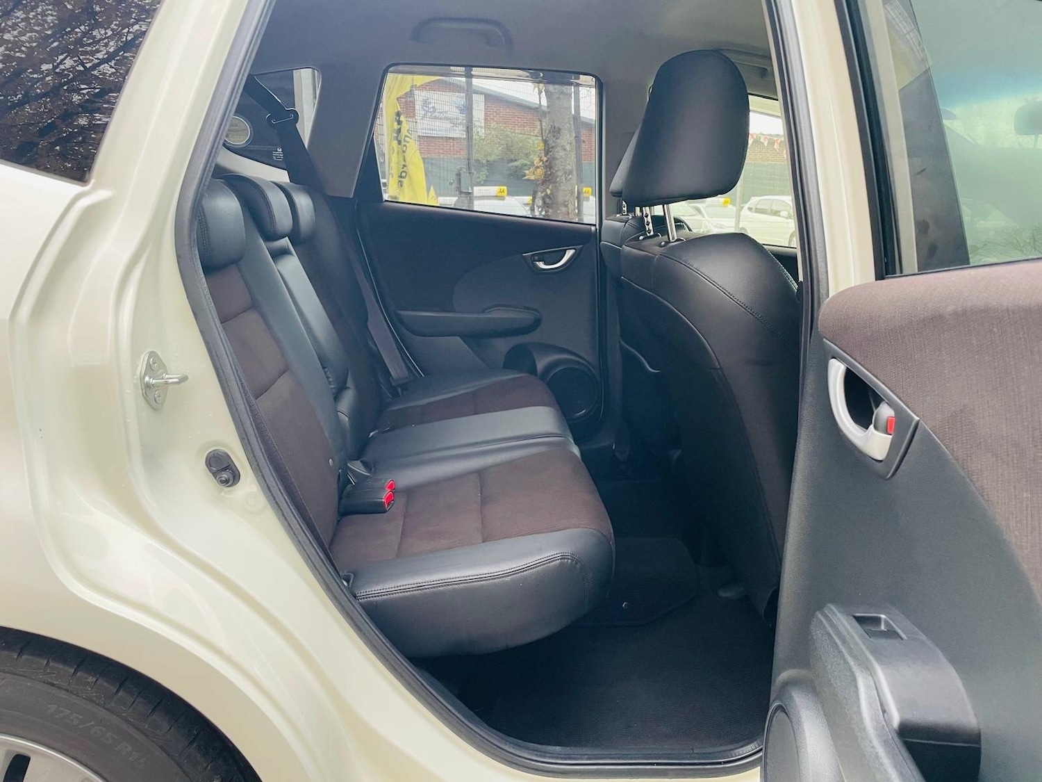 Used Honda Fit 2025 for sale - 76996443: Photo 33