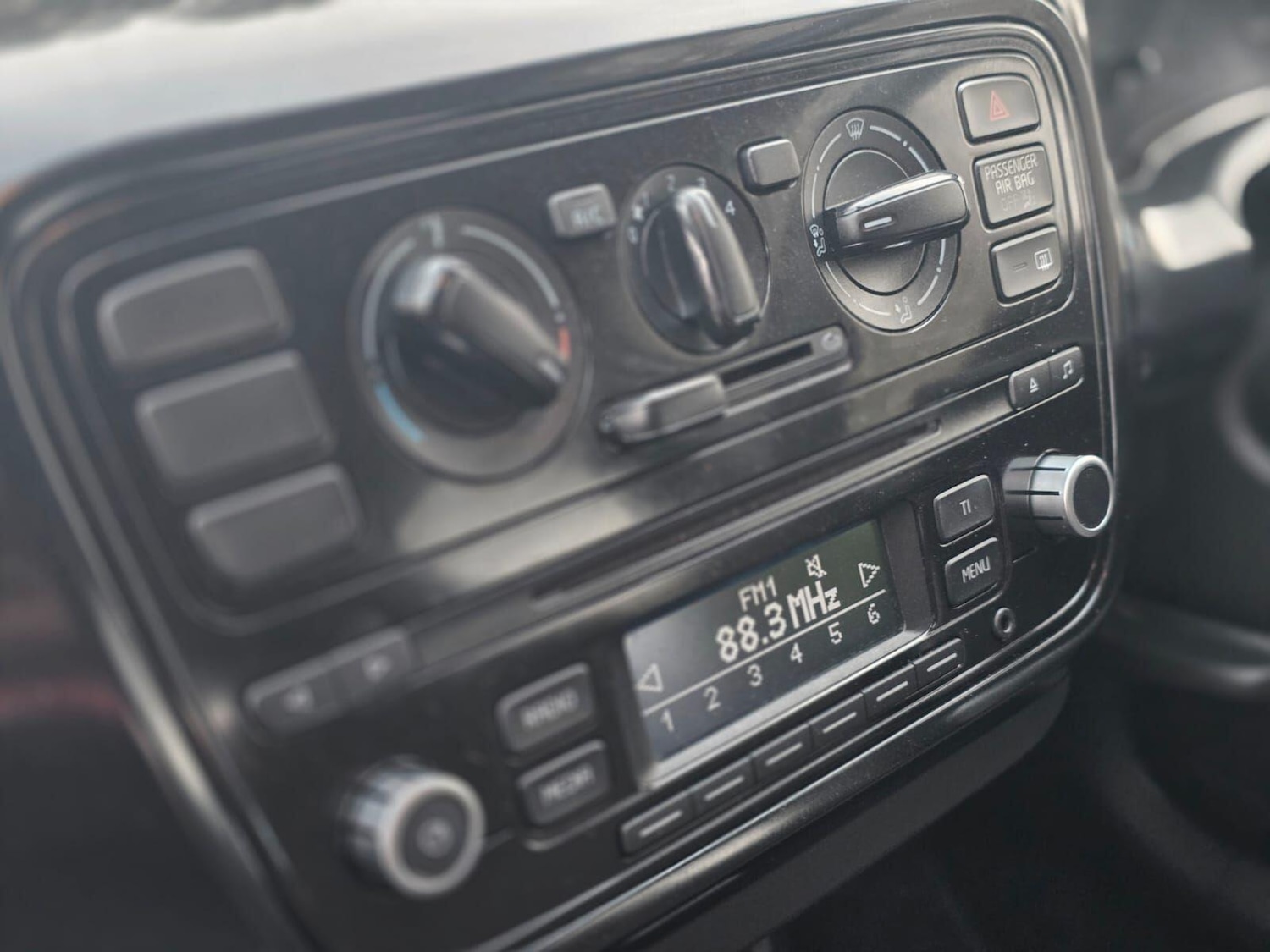 Used Volkswagen up! 2025 for sale - 77442161: Photo 28