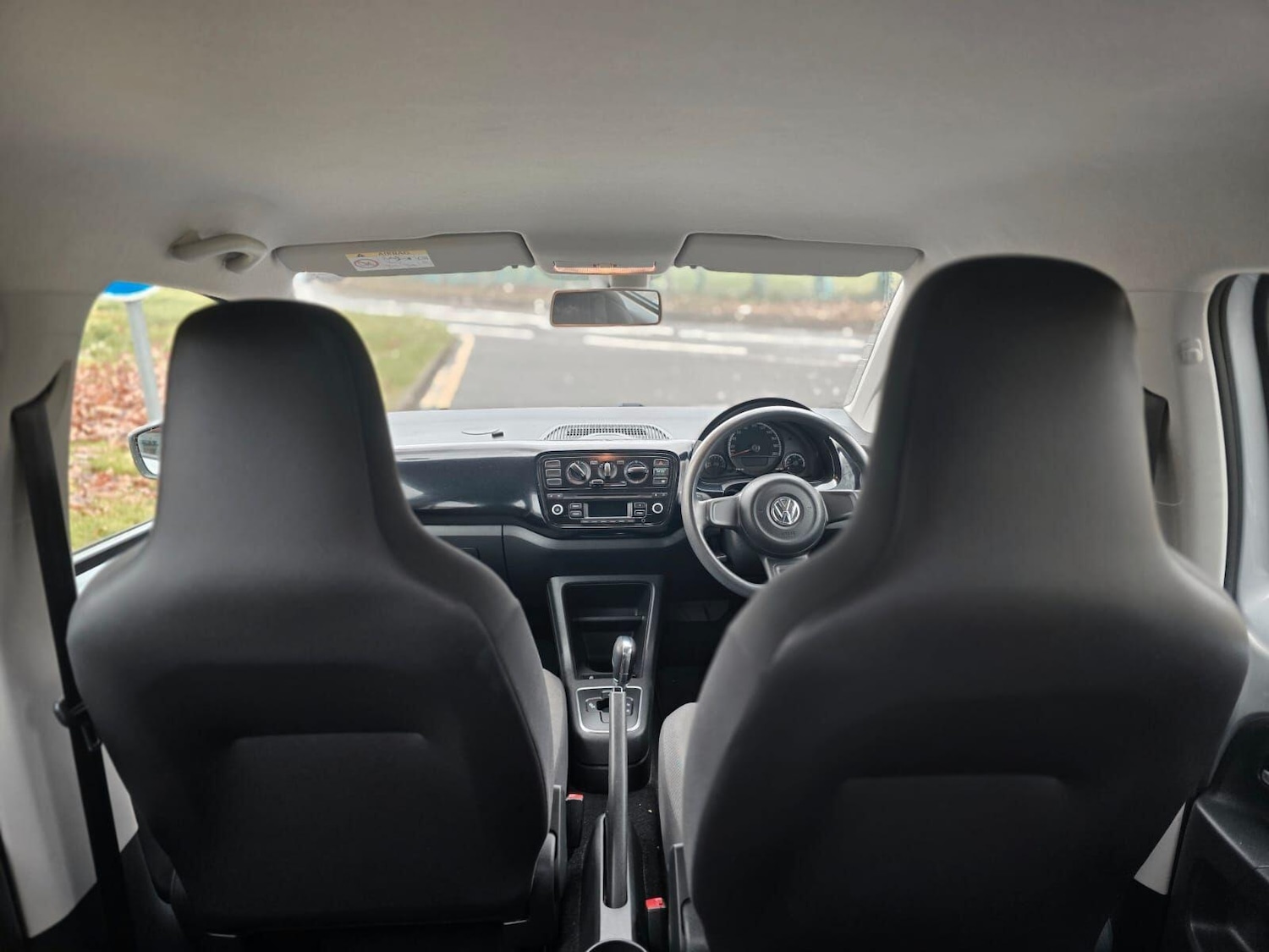 Used Volkswagen up! 2025 for sale - 77442161: Photo 34