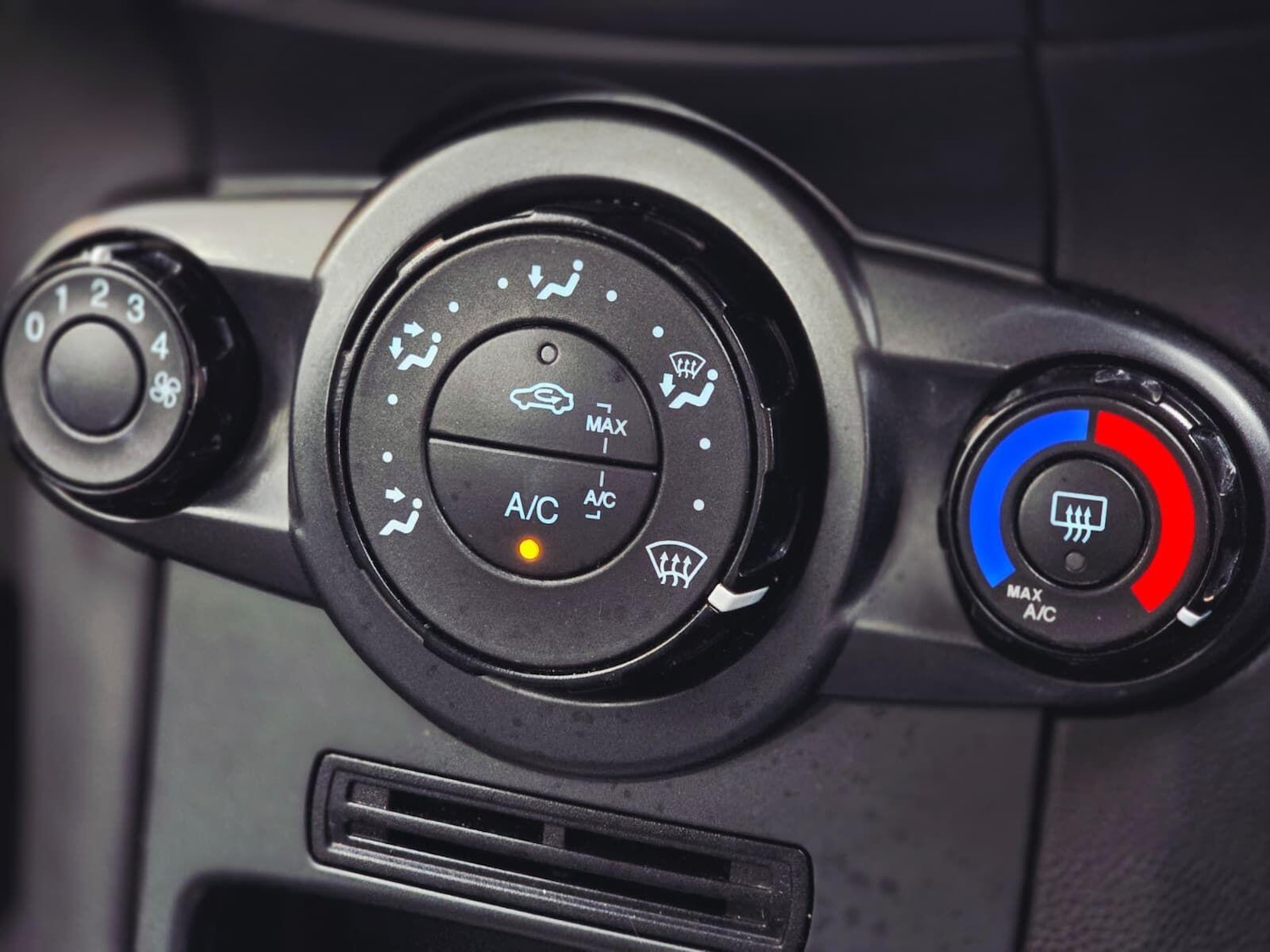 Used Ford Fiesta 2014 for sale - 77144123: Photo 31