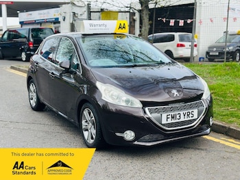 Used Peugeot 208 2013 for sale - 75458555: Photo
