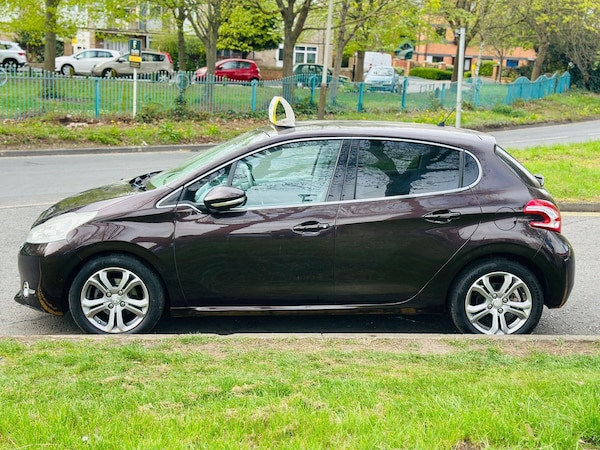 Used Peugeot 208 2025 for sale - 75458555: Photo 9