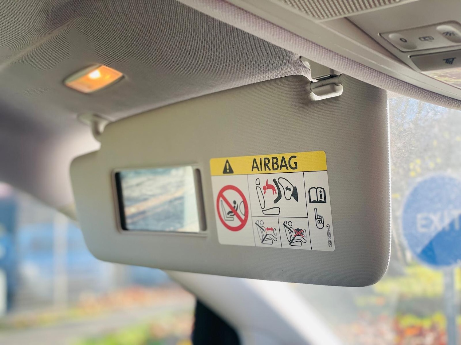 Used Volkswagen Touran for sale - 76759318: Photo 23