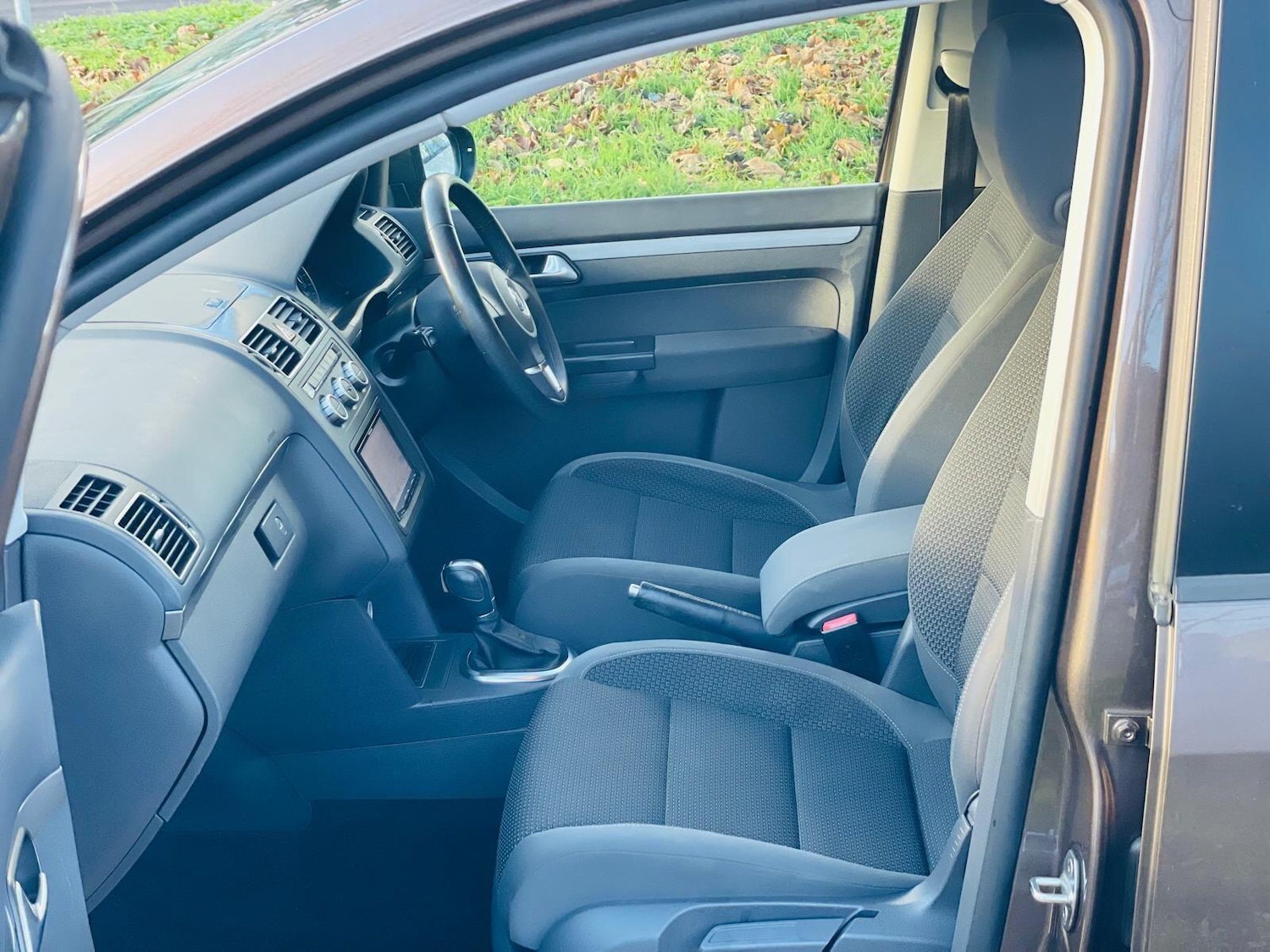 Used Volkswagen Touran for sale - 76759318: Photo 30