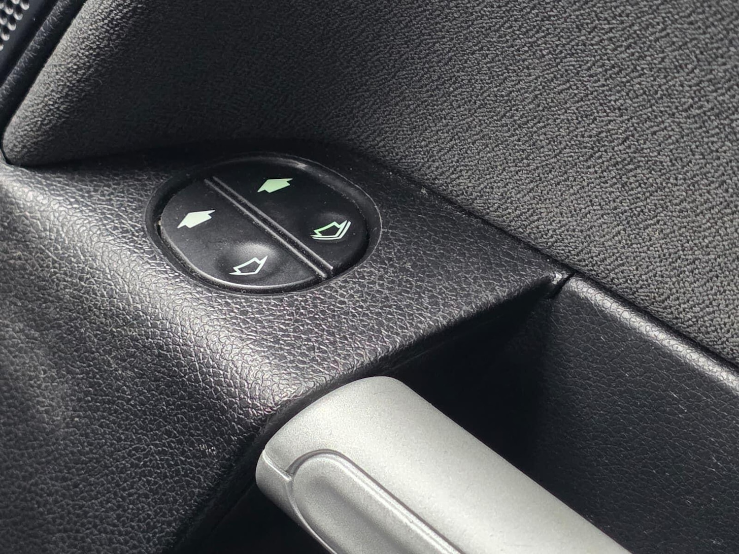 Used Ford Fusion 2010 for sale - 78184303: Photo 27