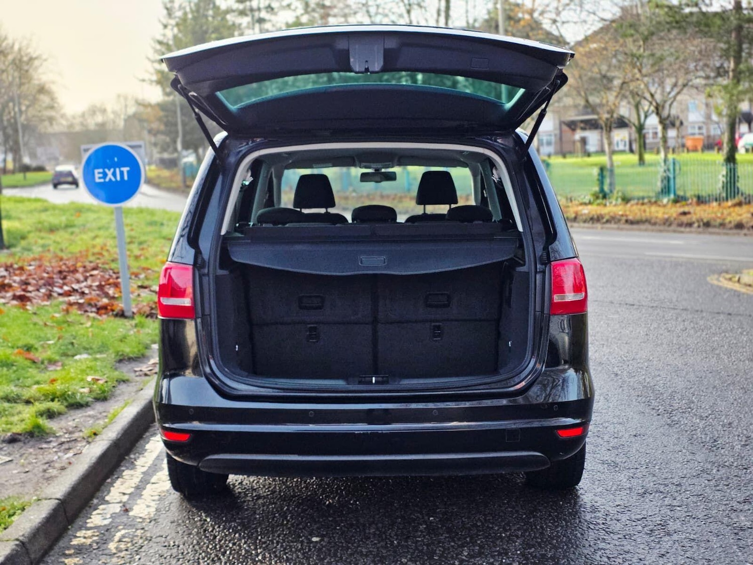 Used Volkswagen Sharan for sale - 76942628: Photo 19