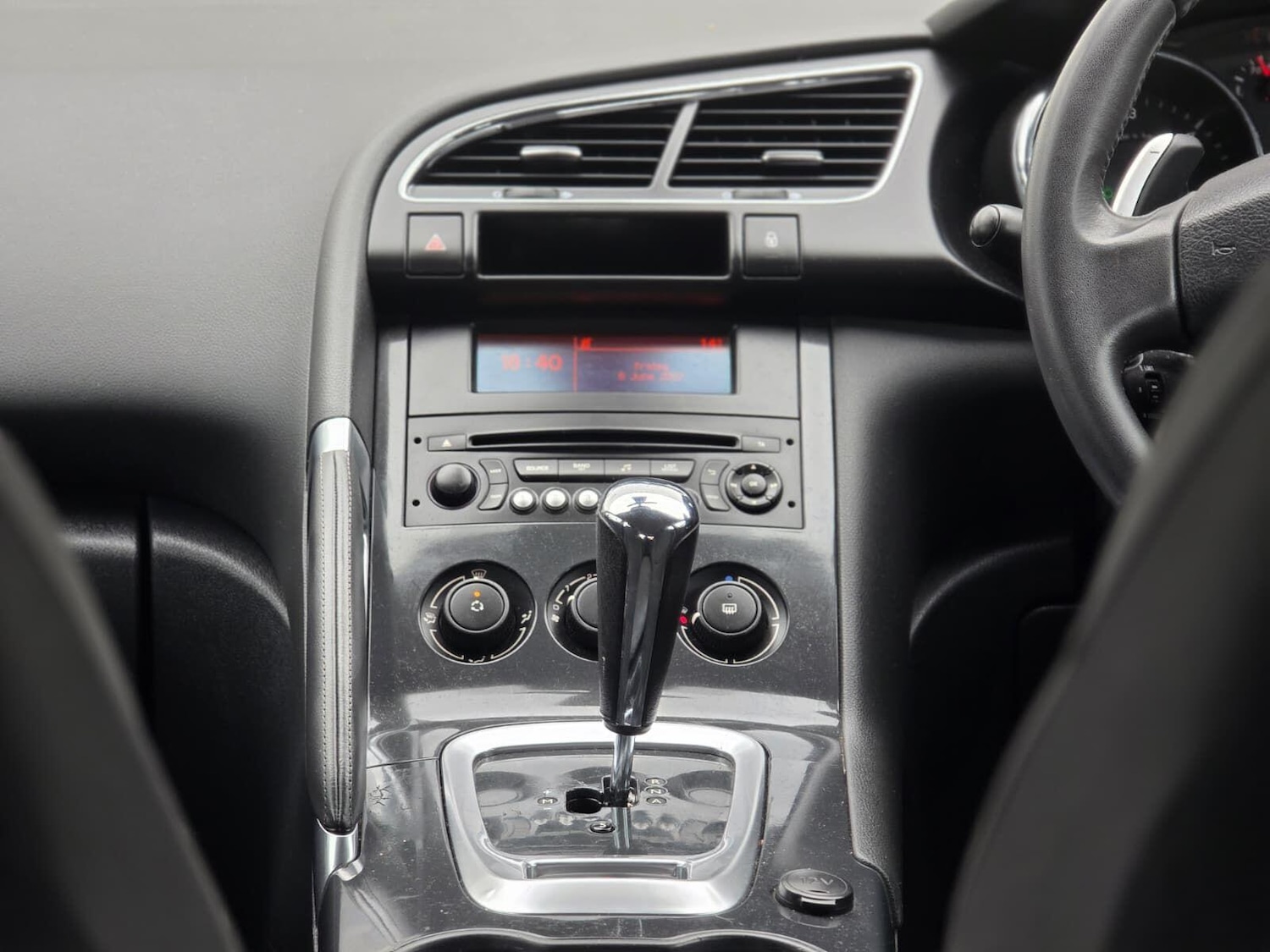 Used Peugeot 3008 2013 for sale - 77683661: Photo 28