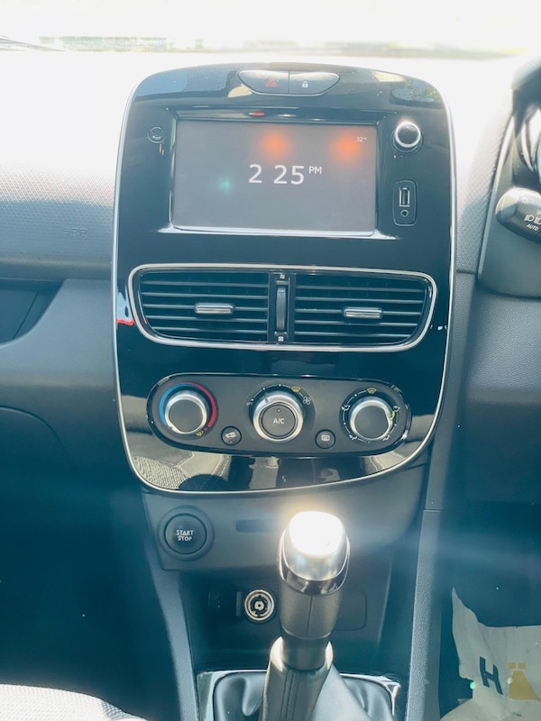 Used Renault Clio 2018 for sale - 75232391: Photo 30