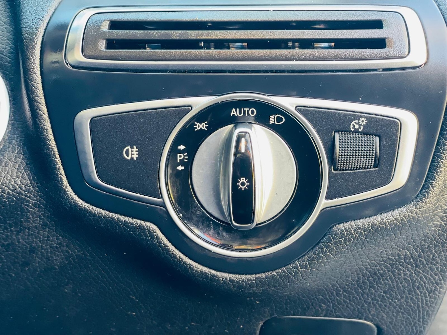 Used Mercedes-Benz C Class 2016 for sale - 76657709: Photo 24