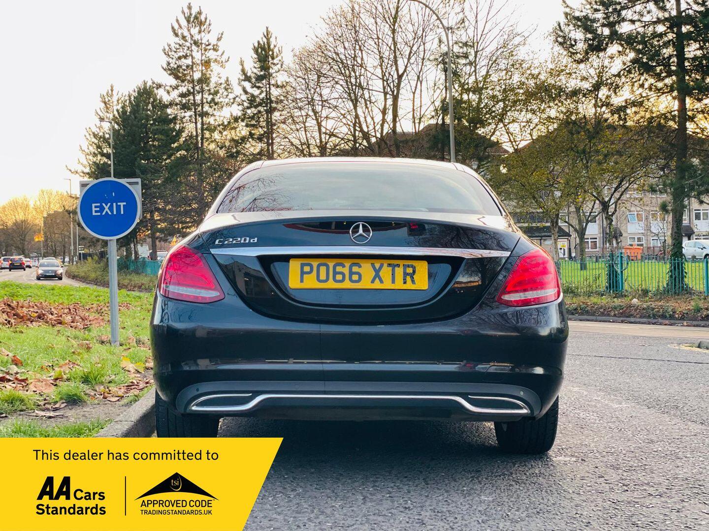 Used Mercedes-Benz C Class 2016 for sale - 76657709: Photo 6