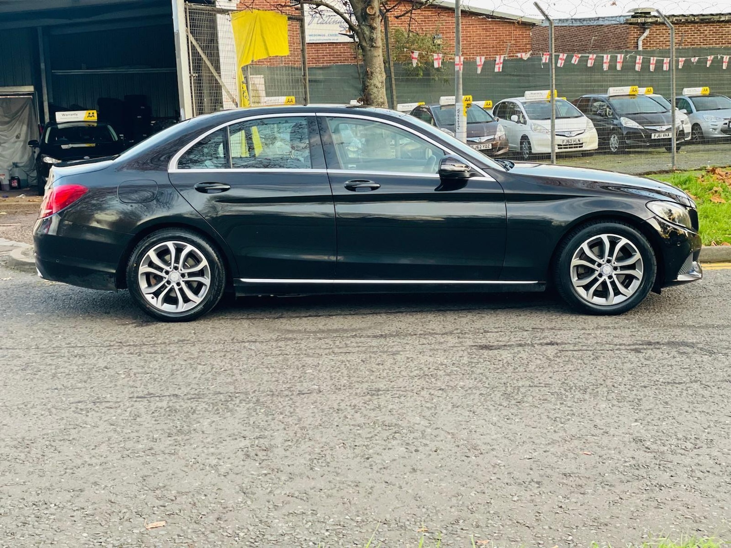 Used Mercedes-Benz C Class 2016 for sale - 76657709: Photo 9