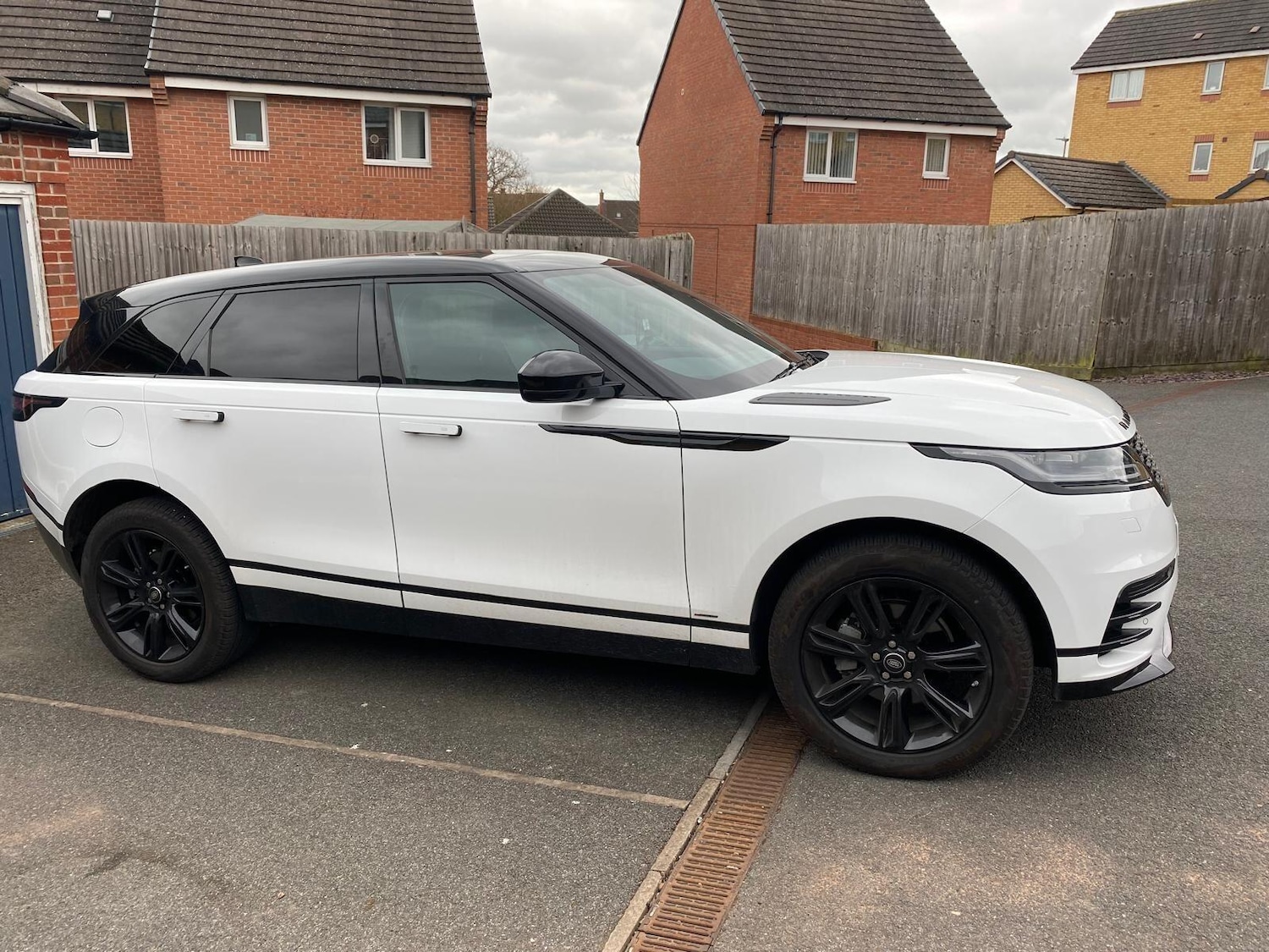 Used Land Rover Range Rover Velar for sale - 77564641: Photo 2