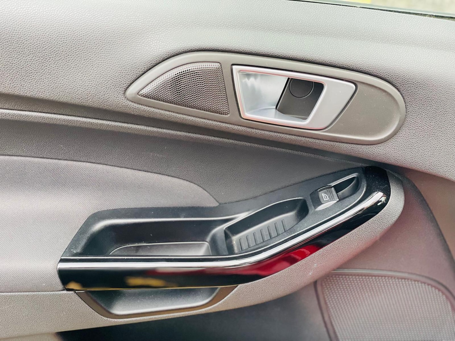 Used Ford Fiesta 2013 for sale - 76457074: Photo 28