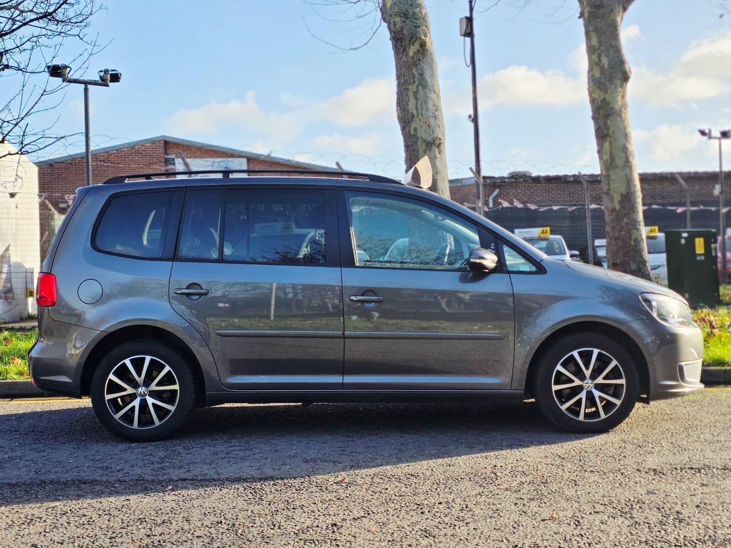 Used Volkswagen Touran 2025 for sale - 76898358: Photo 15