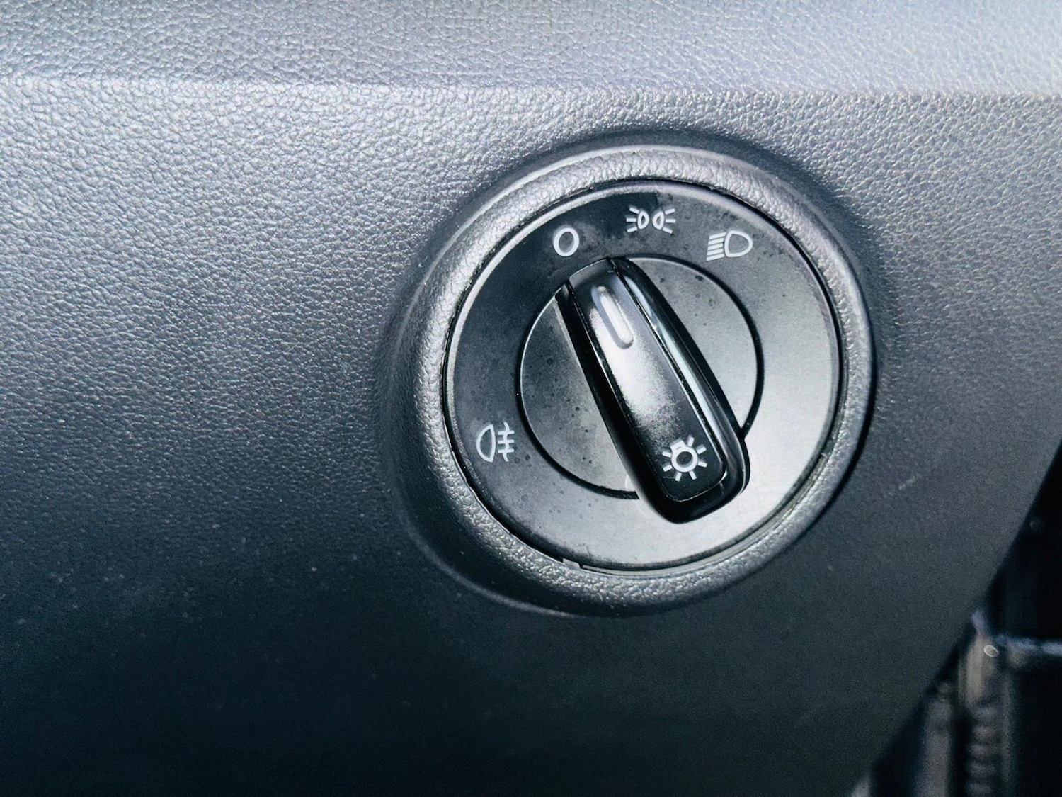 Used Volkswagen up! 2025 for sale - 76991885: Photo 27