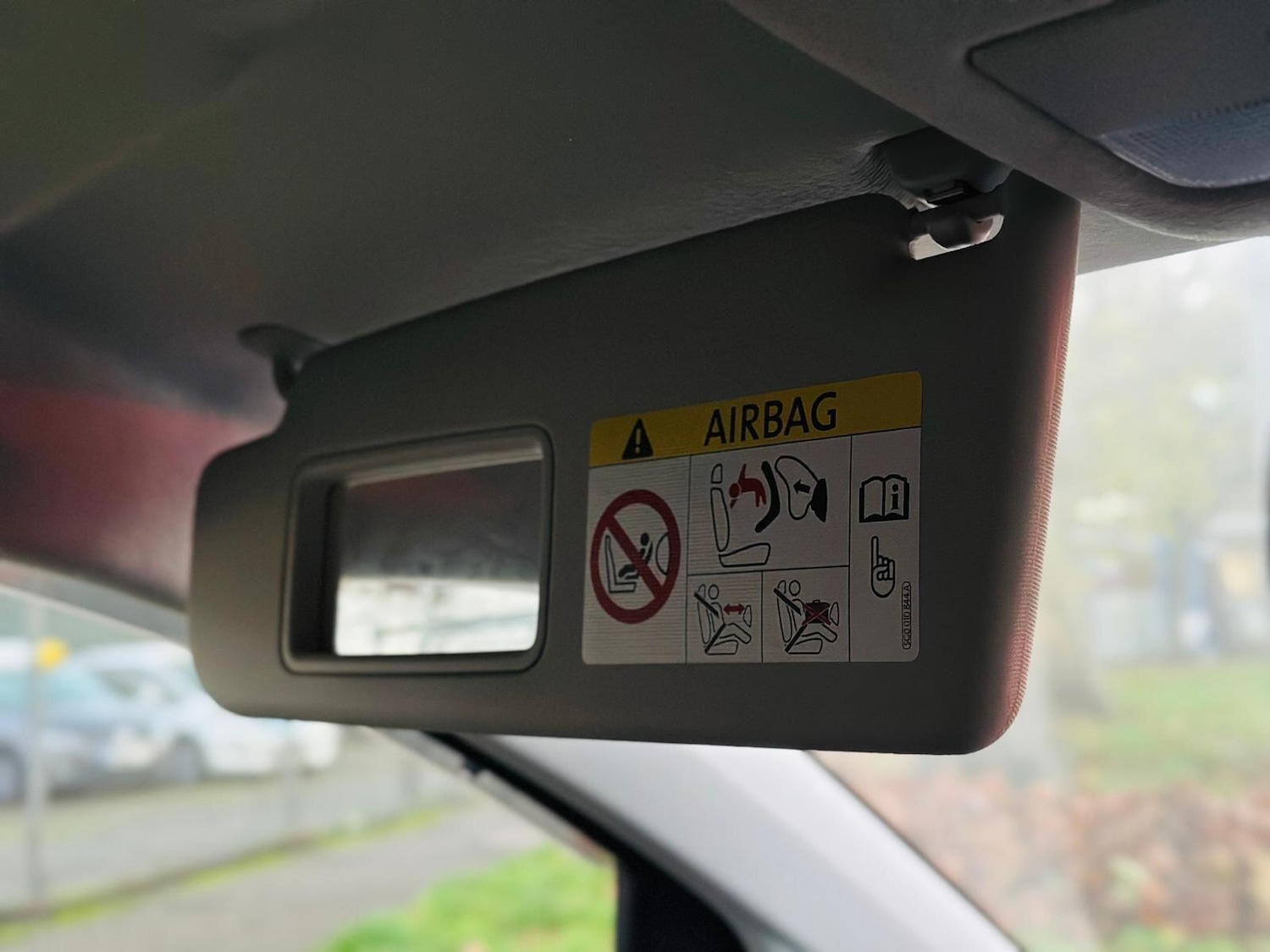 Used Volkswagen up! 2025 for sale - 76991885: Photo 28