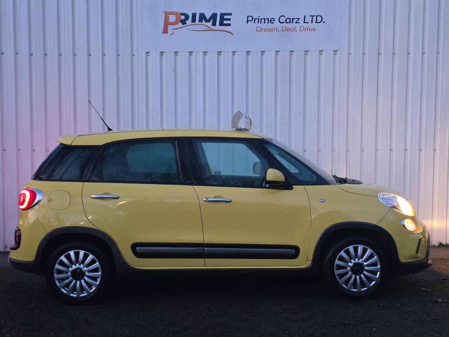 Used Fiat 500L 2014 for sale - 77705559: Photo 8