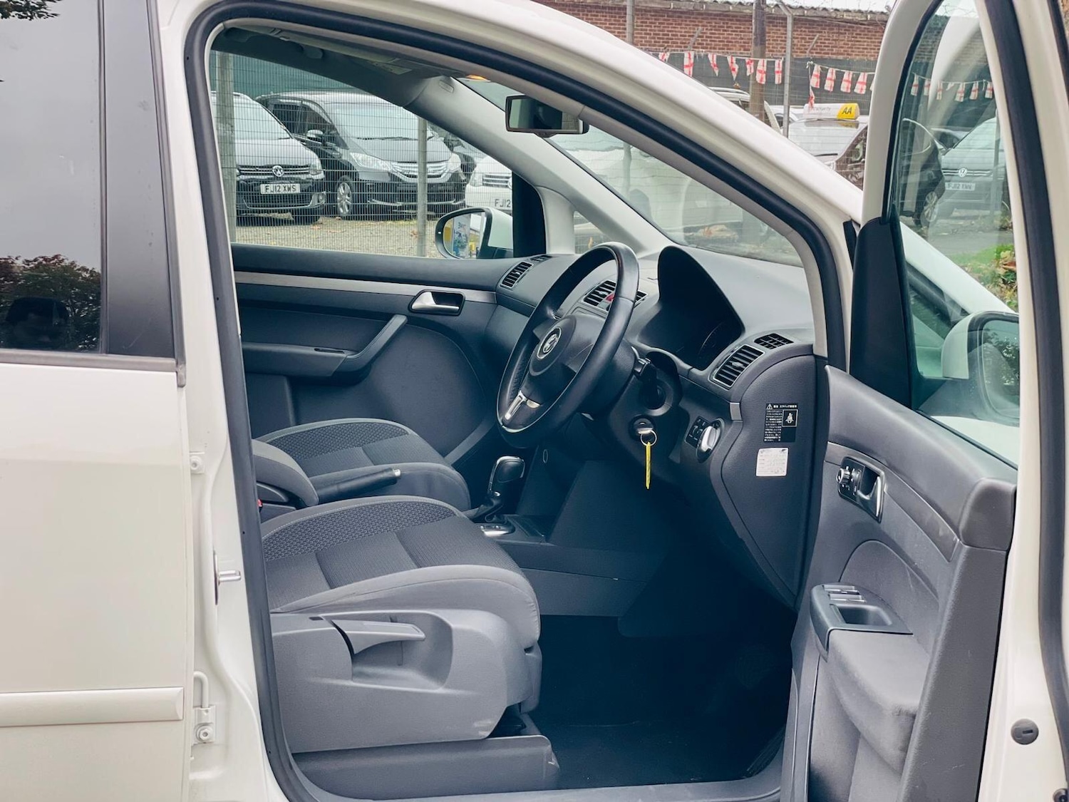 Used Volkswagen Touran for sale - 76282911: Photo 21