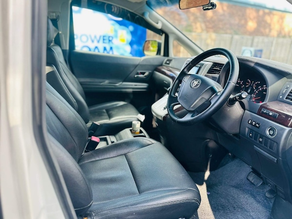 Used Toyota Vellfire 2014 for sale - 72834063: Photo 14